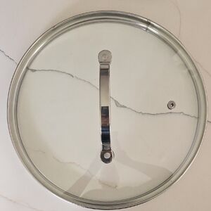 Silver and White Cookware Lid for Kitchen
